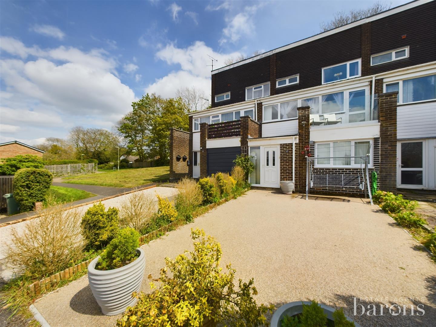 Basingstoke Estate Agents, Basingstoke For Sale, Barons Estate Agents